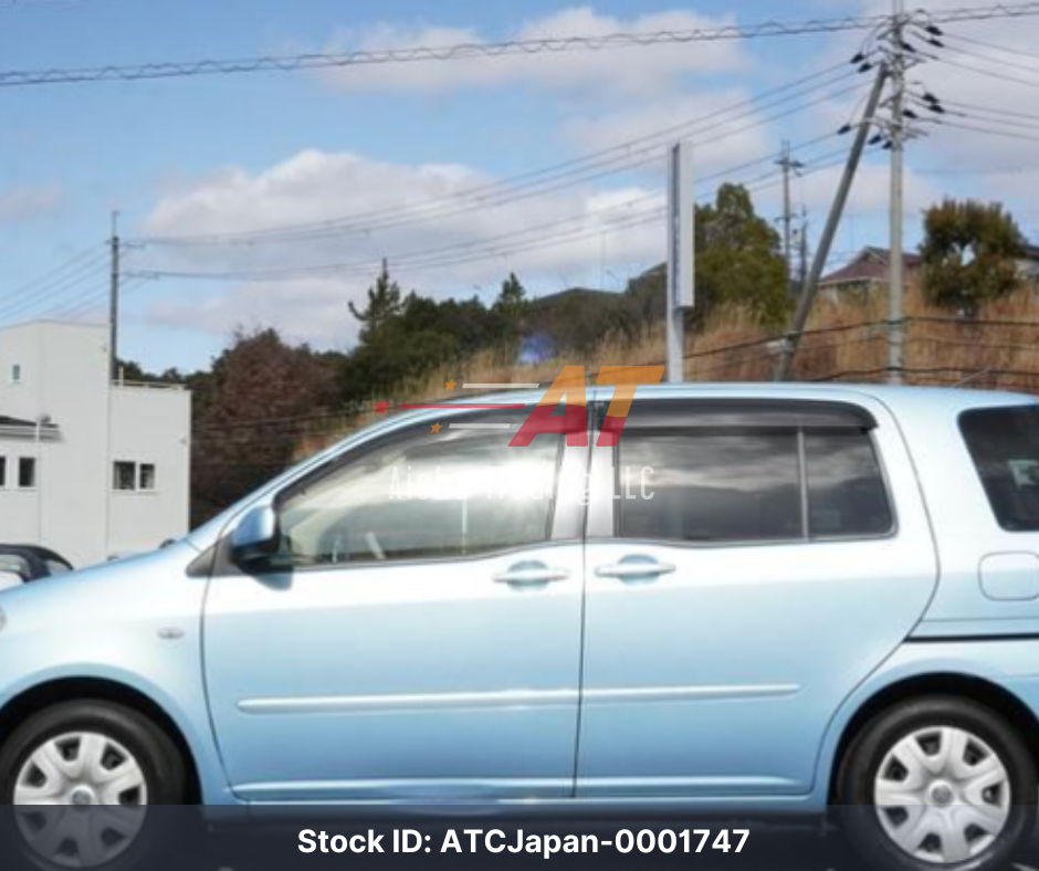 2011 Toyota Raum